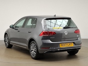Used Volkswagen Golf 2017 for sale - 78490520: Photo