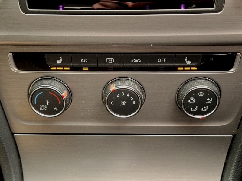 Used Volkswagen Golf 2017 for sale - 76951840: Photo 15