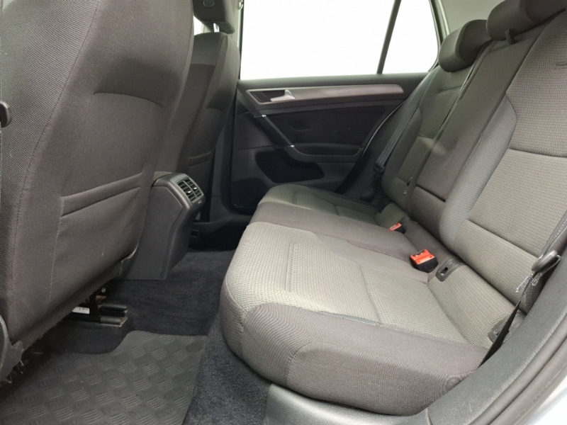 Used Volkswagen Golf 2017 for sale - 76951840: Photo 6