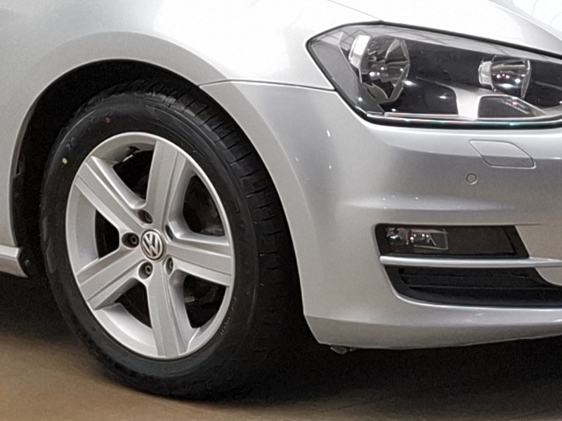 Used Volkswagen Golf 2017 for sale - 76951840: Photo 9