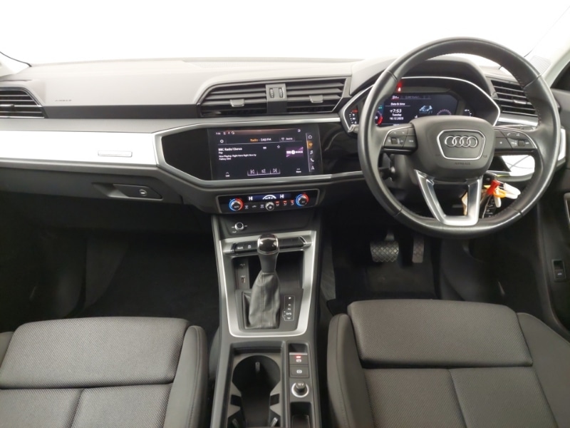 Used Audi Q3 2019 for sale - 76967299: Photo 2