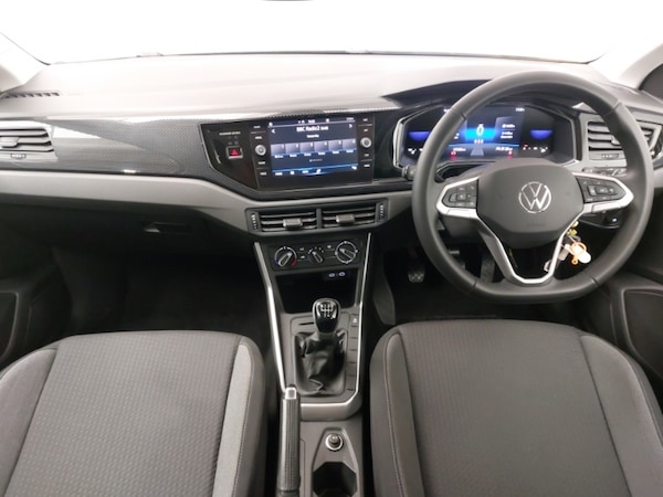Used Volkswagen Polo 2023 for sale - 76213334: Photo 2