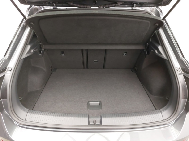 Used Volkswagen T-Roc 2023 for sale - 76393009: Photo 8