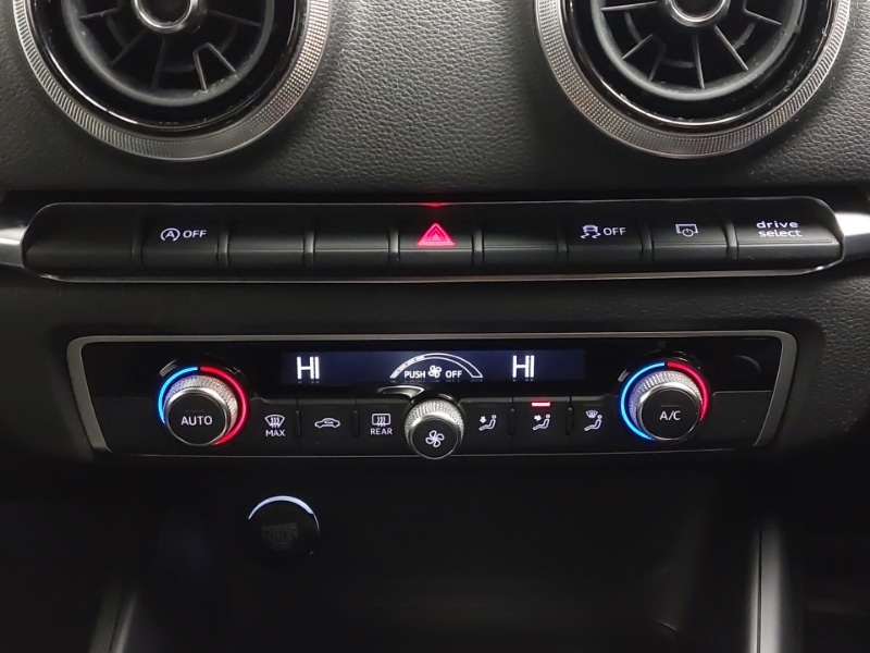 Used Audi A3 2018 for sale - 76556307: Photo 15