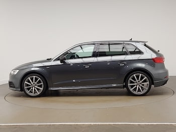 Used Audi A3 2018 for sale - 76556307: Photo