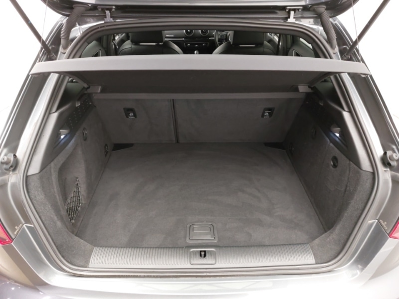 Used Audi A3 2018 for sale - 76556307: Photo 8