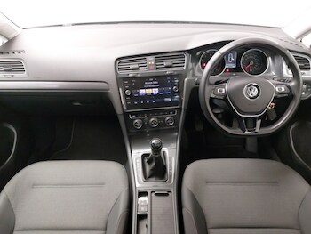 Used Volkswagen Golf 2020 for sale - 77678171: Photo