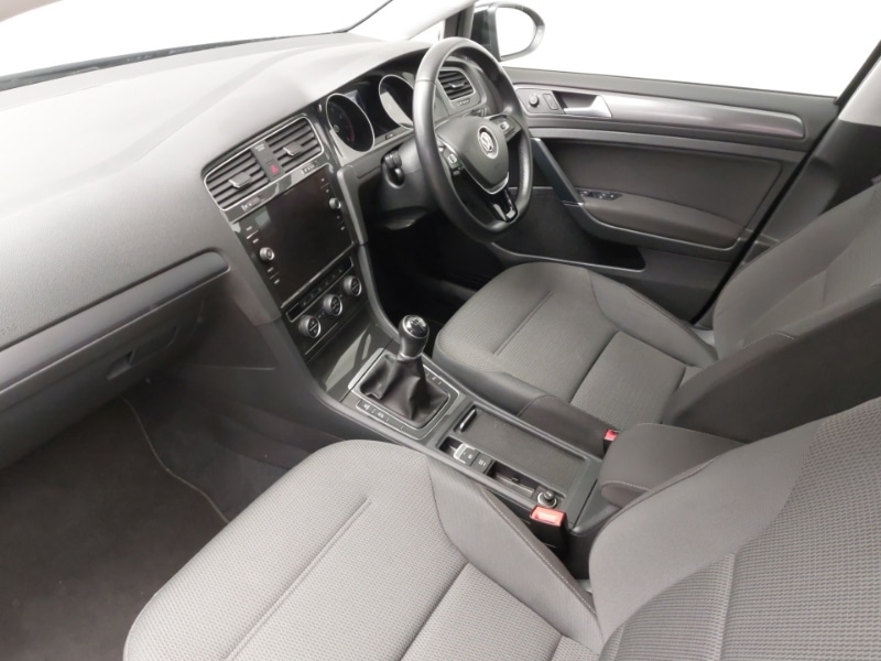 Used Volkswagen Golf 2020 for sale - 77678171: Photo 5