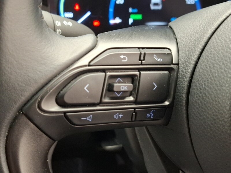 Used Toyota Yaris Cross 2022 for sale - 77024403: Photo 17