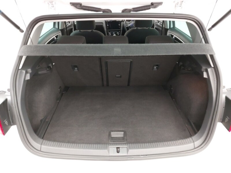 Used Volkswagen Golf 2018 for sale - 77678019: Photo 8