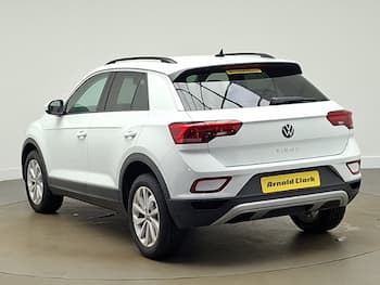 Used Volkswagen T-Roc 2025 for sale - 79627250: Photo
