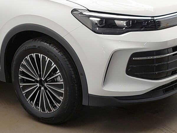 Used Volkswagen Tiguan 2025 for sale - 75245653: Photo 9