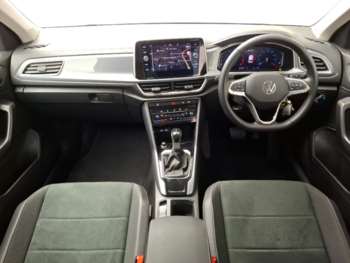 Used Volkswagen T-Roc 2024 for sale - 74842715: Photo