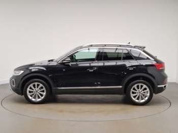 Used Volkswagen T-Roc 2024 for sale - 74842715: Photo