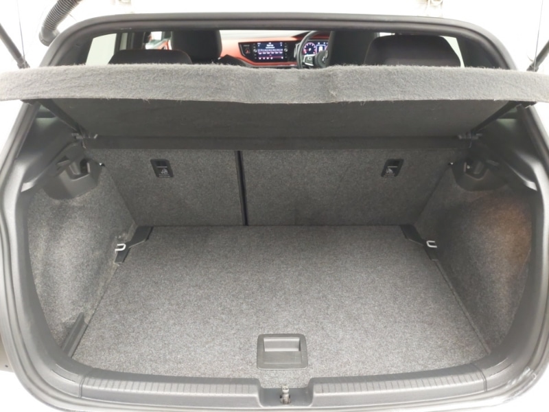 Used Volkswagen Polo 2019 for sale - 76687734: Photo 8