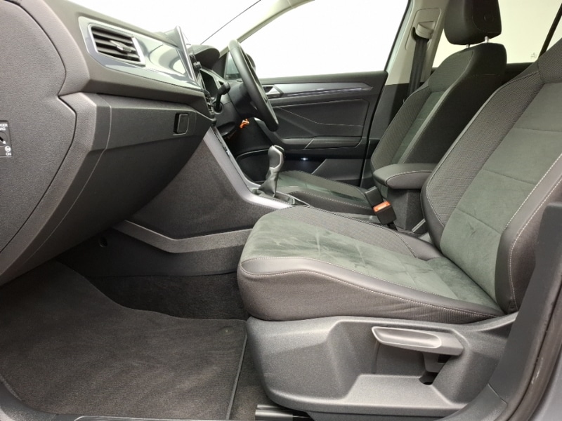 Used Volkswagen T-Roc 2024 for sale - 76779989: Photo 5