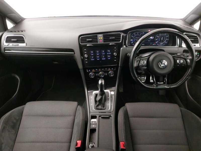 Used Volkswagen Golf 2019 for sale - 77964026: Photo 2