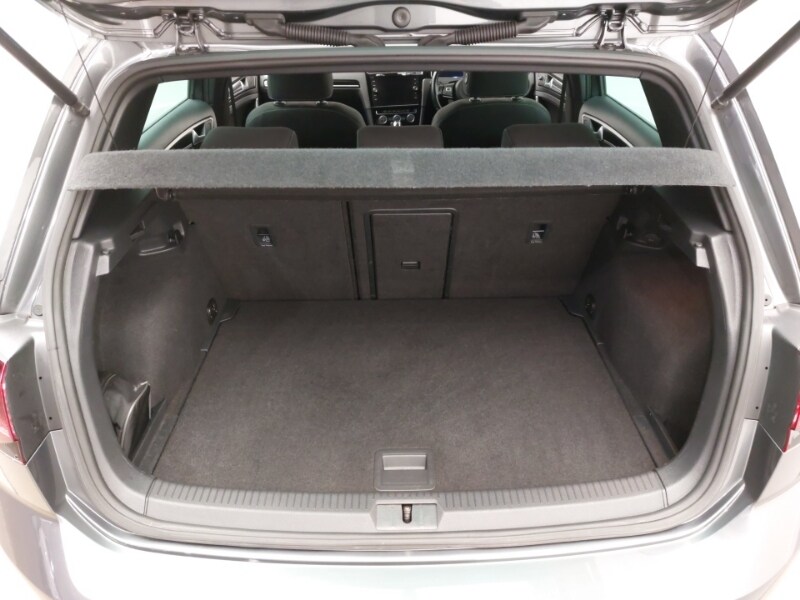 Used Volkswagen Golf 2019 for sale - 77964026: Photo 8