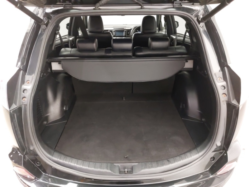 Used Toyota RAV4 2017 for sale - 78079875: Photo 8