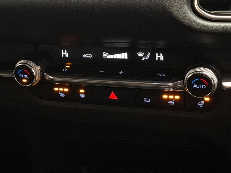 Used Mazda CX-30 2023 for sale - 76983168: Photo 17