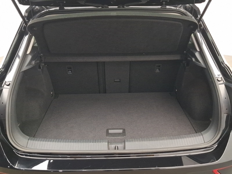 Used Volkswagen T-Roc 2023 for sale - 77352873: Photo 8