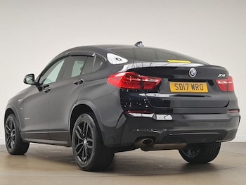 Used BMW X4 2017 for sale - 77057068: Photo