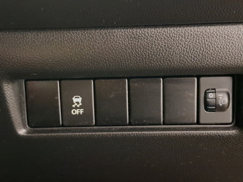 Used Suzuki Swift 2018 for sale - 76999994: Photo 11