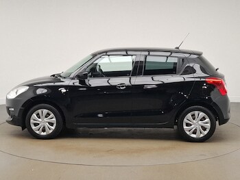 Used Suzuki Swift 2018 for sale - 76999994: Photo