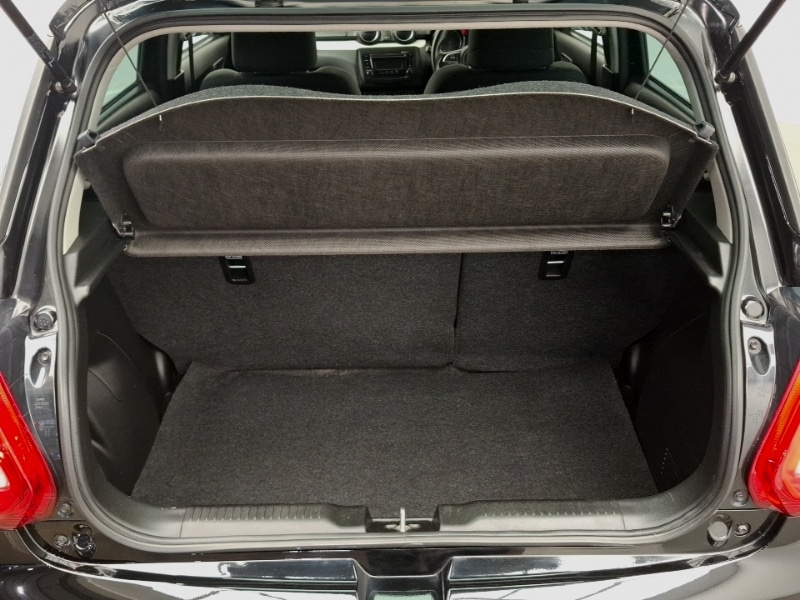 Used Suzuki Swift 2018 for sale - 76999994: Photo 8