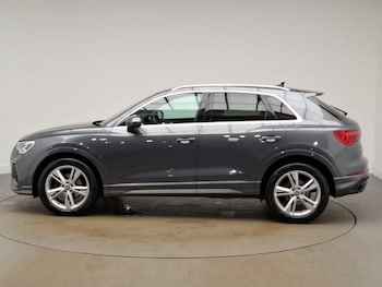 Used Audi Q3 2020 for sale - 76331578: Photo