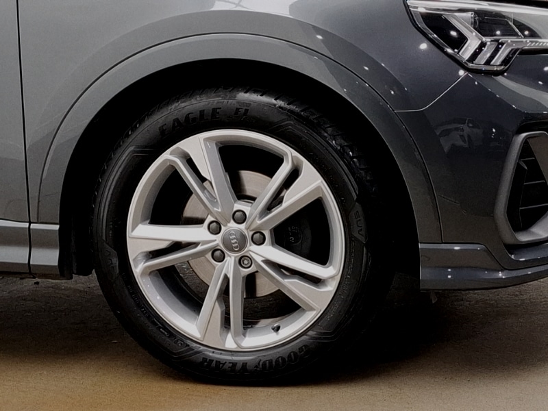 Used Audi Q3 2020 for sale - 76331578: Photo 9