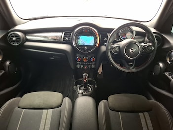 Used MINI Cooper 2019 for sale - 78670069: Photo
