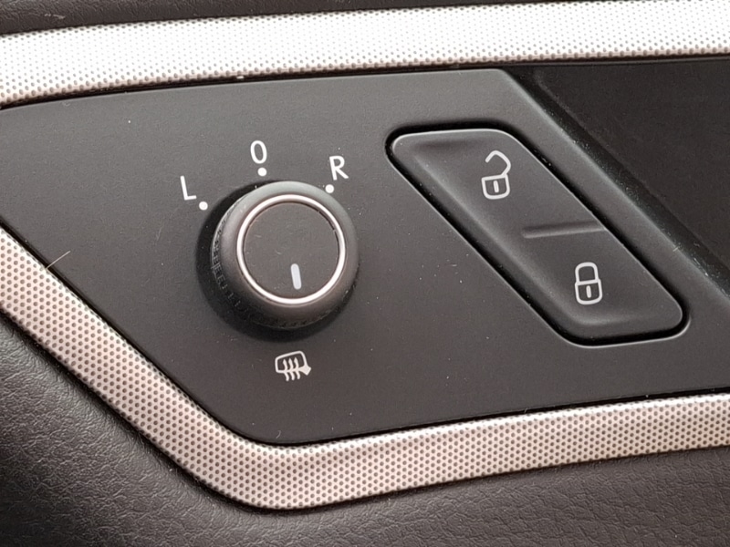 Used Volkswagen Golf 2018 for sale - 76639349: Photo 19