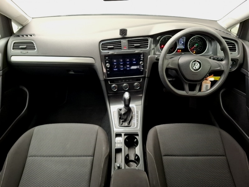 Used Volkswagen Golf 2018 for sale - 76639349: Photo 2