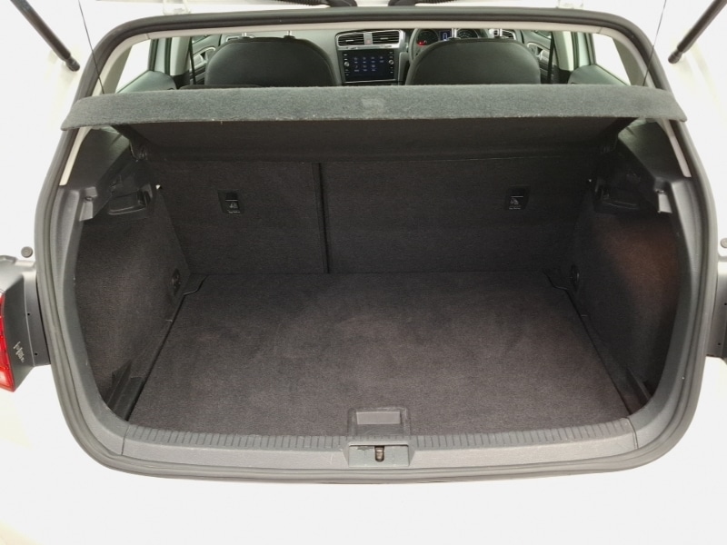 Used Volkswagen Golf 2018 for sale - 76639349: Photo 8