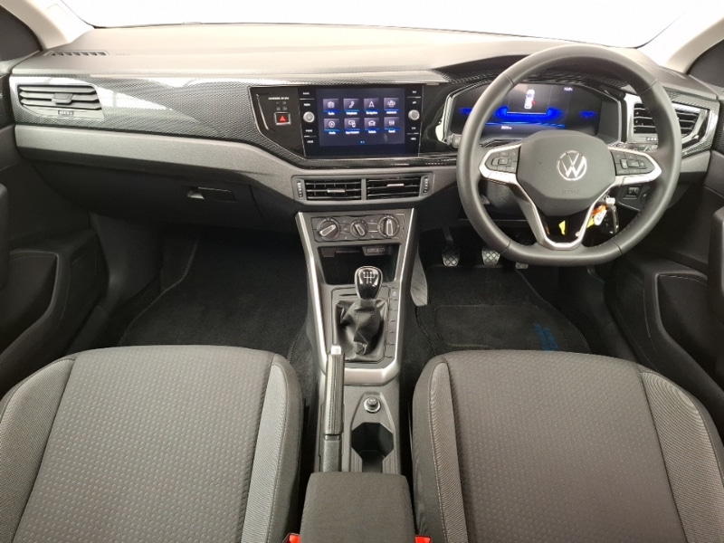 Used Volkswagen Polo 2024 for sale - 76052175: Photo 2