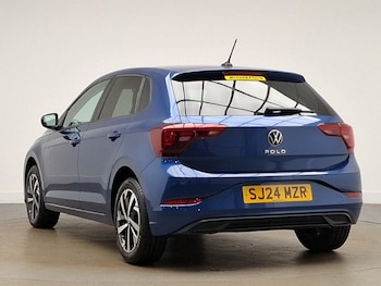 Used Volkswagen Polo 2024 for sale - 76052175: Photo 3