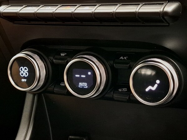 Used Renault Captur 2023 for sale - 75681775: Photo 16