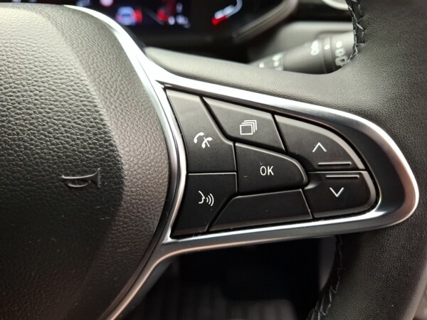 Used Renault Captur 2023 for sale - 75681775: Photo 19