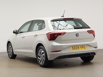 Used Volkswagen Polo 2024 for sale - 77716756: Photo