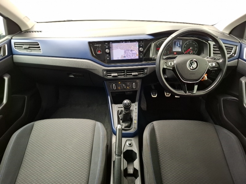 Used Volkswagen Polo 2021 for sale - 76639359: Photo 2