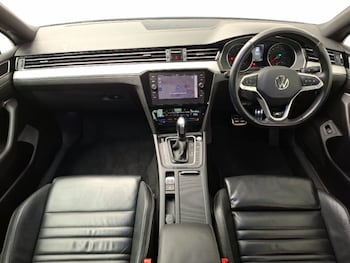 Used Volkswagen Passat 2021 for sale - 76183686: Photo 2