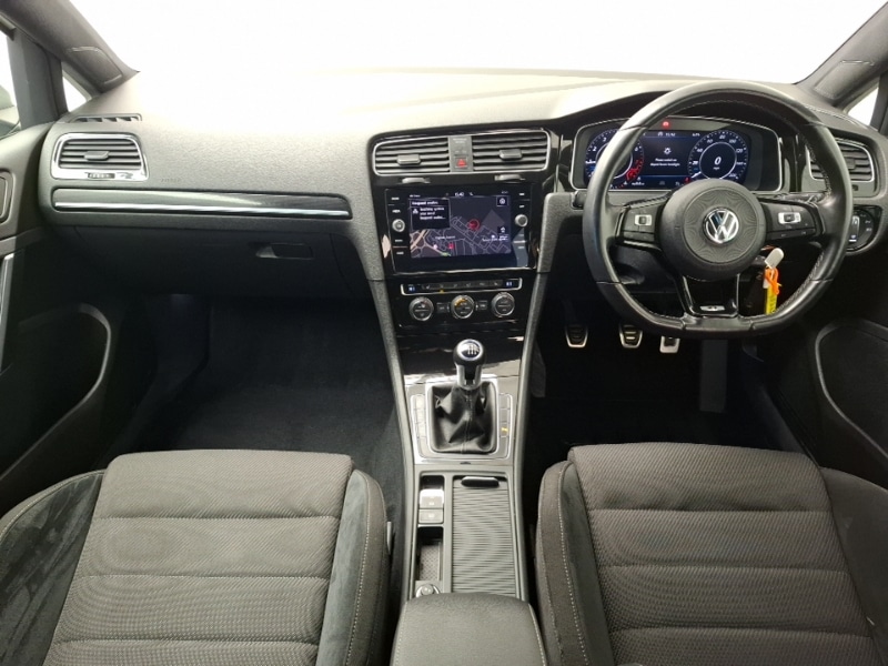 Used Volkswagen Golf 2018 for sale - 77615043: Photo 2