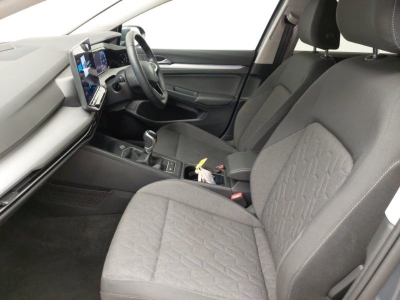 Used Volkswagen Golf 2024 for sale - 76963884: Photo 5