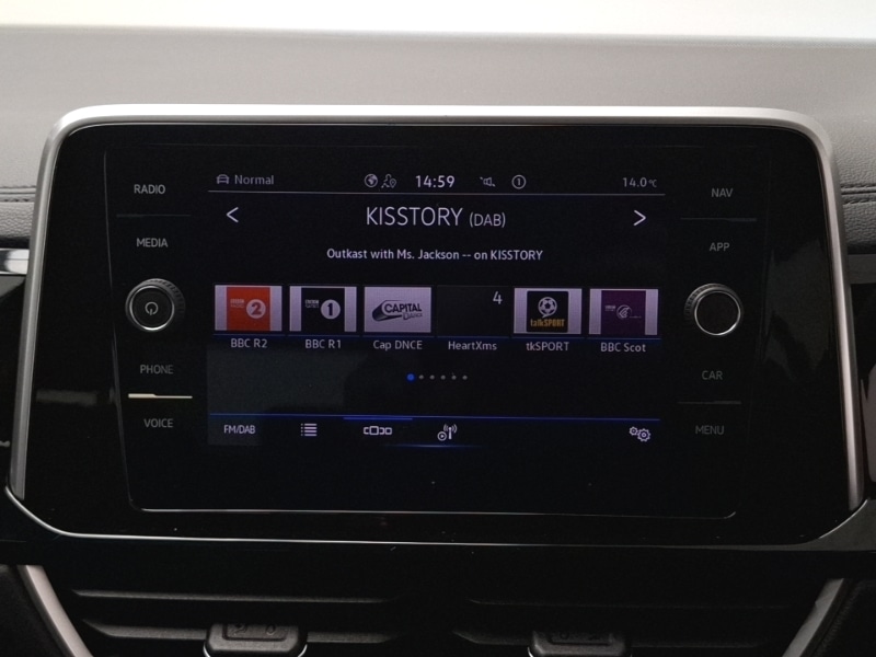 Used Volkswagen T-Roc 2023 for sale - 77405179: Photo 10