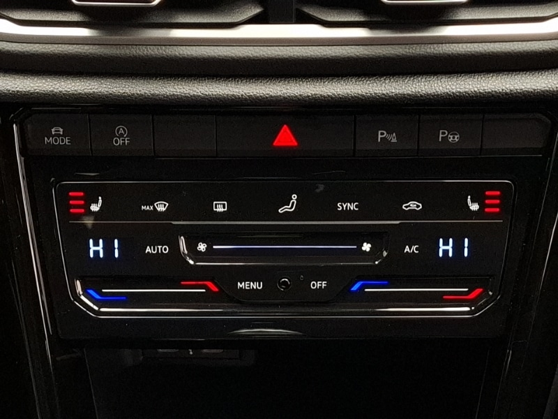 Used Volkswagen T-Roc 2023 for sale - 77405179: Photo 16