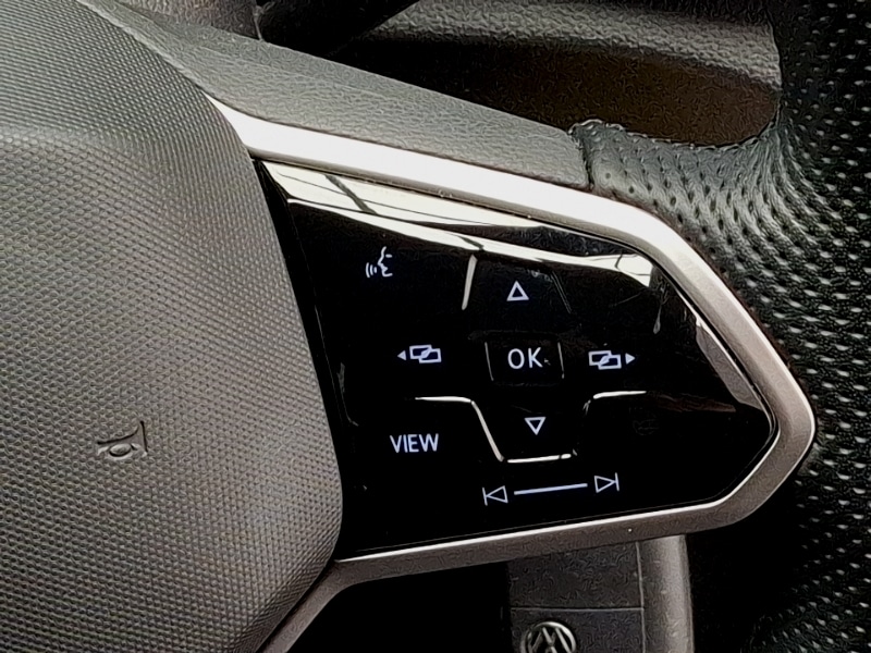 Used Volkswagen T-Roc 2023 for sale - 77405179: Photo 19