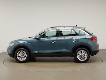 Used Volkswagen T-Roc 2023 for sale - 78654013: Photo