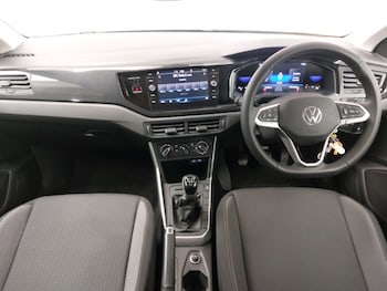 Used Volkswagen Polo 2023 for sale - 76145384: Photo 2
