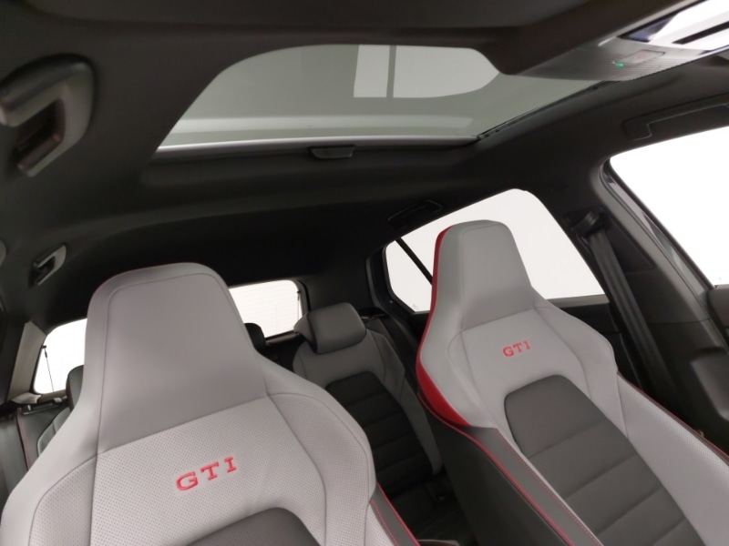 Used Volkswagen Golf 2025 for sale - 76795300: Photo 14